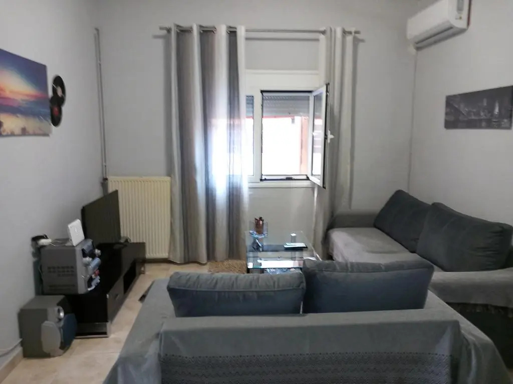 Airport's Close, Cozy Flat for 6 Persons