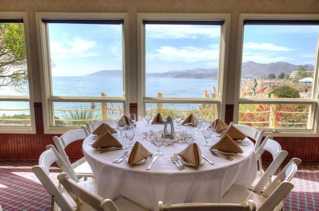 Spyglass Inn