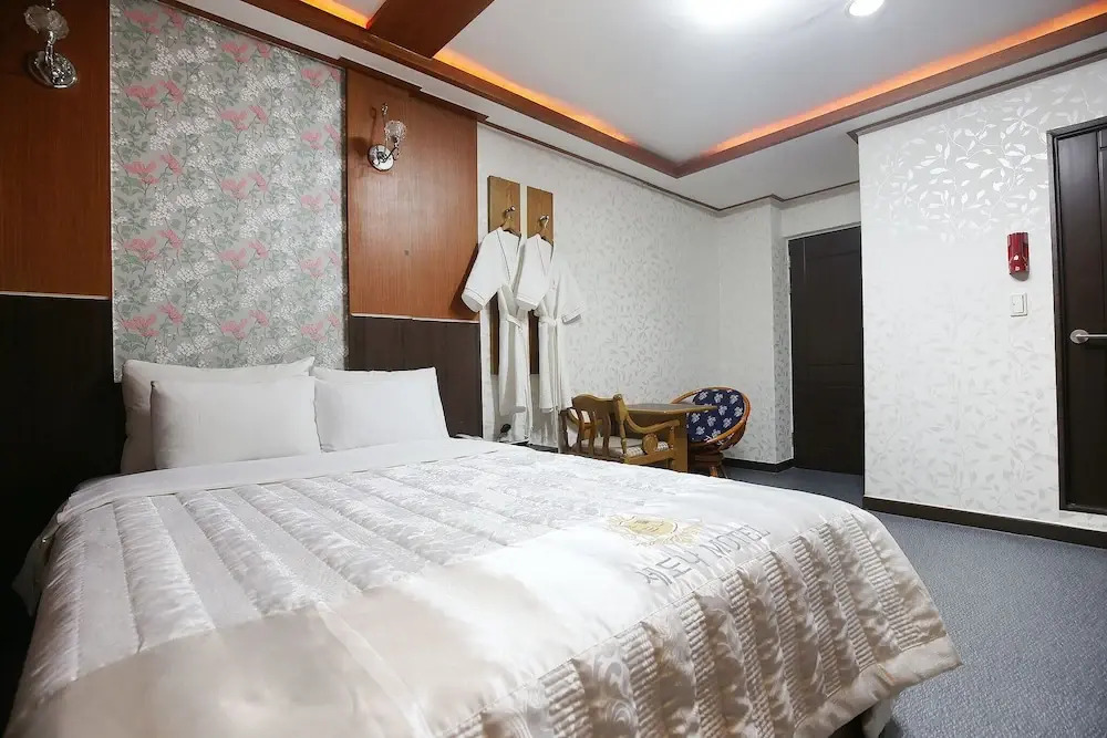 Cheongju Hotel 69