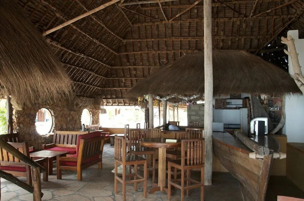 Mike's Beach Cottages