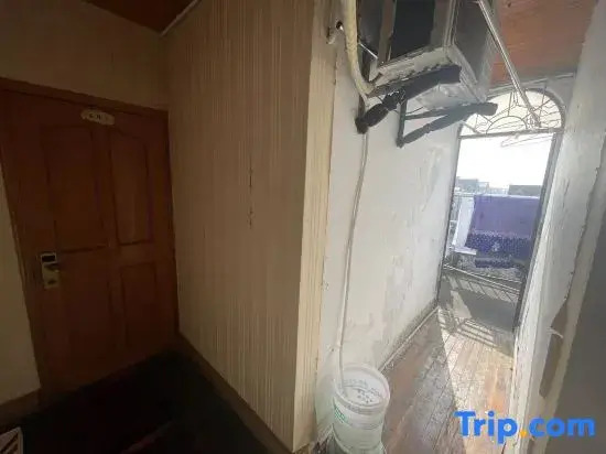 Jisu Guangnian E-sports Homestay (Shanghai Huinan)