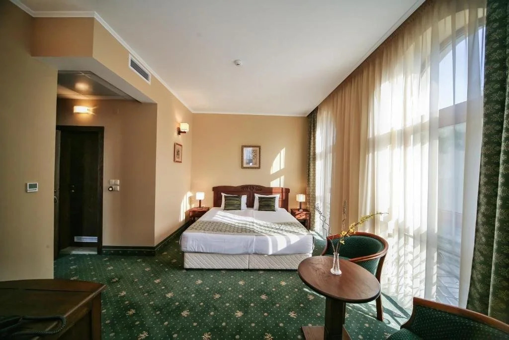 Retro Hotel