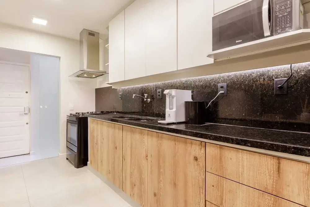 Leblon Coast Amazing 3 Bedroom in Leblon