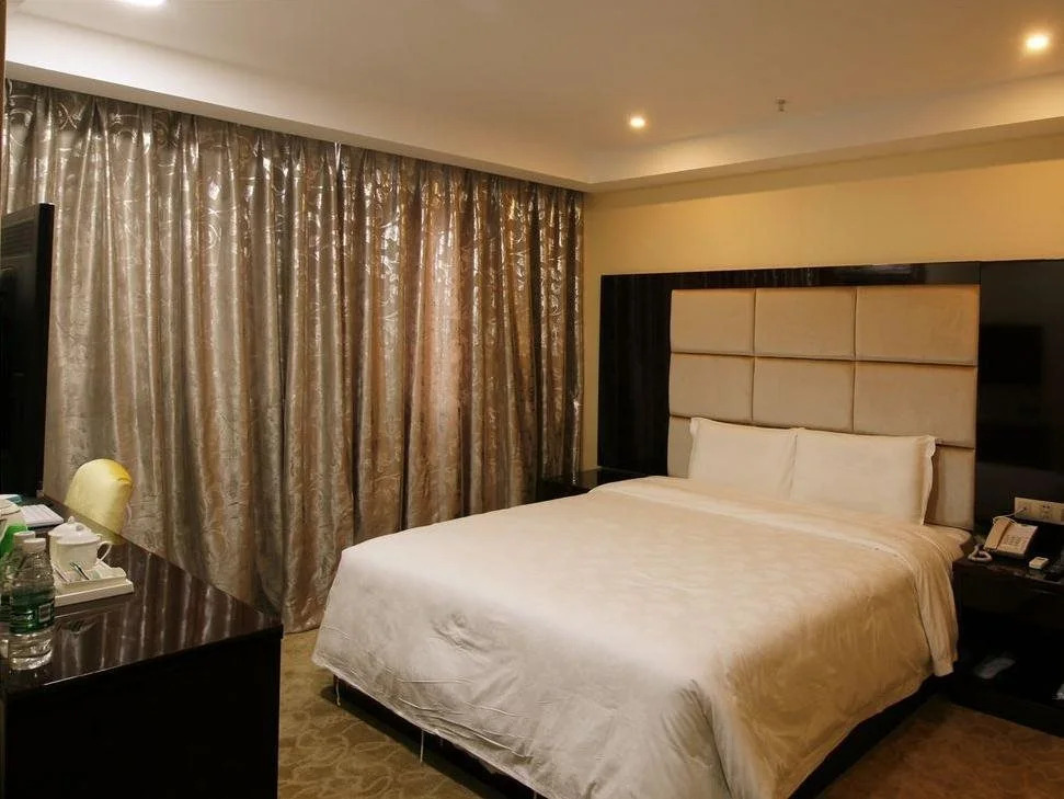 Chun Shang Hotel (Zhuhai Gongbei Port Pedestrian Street)