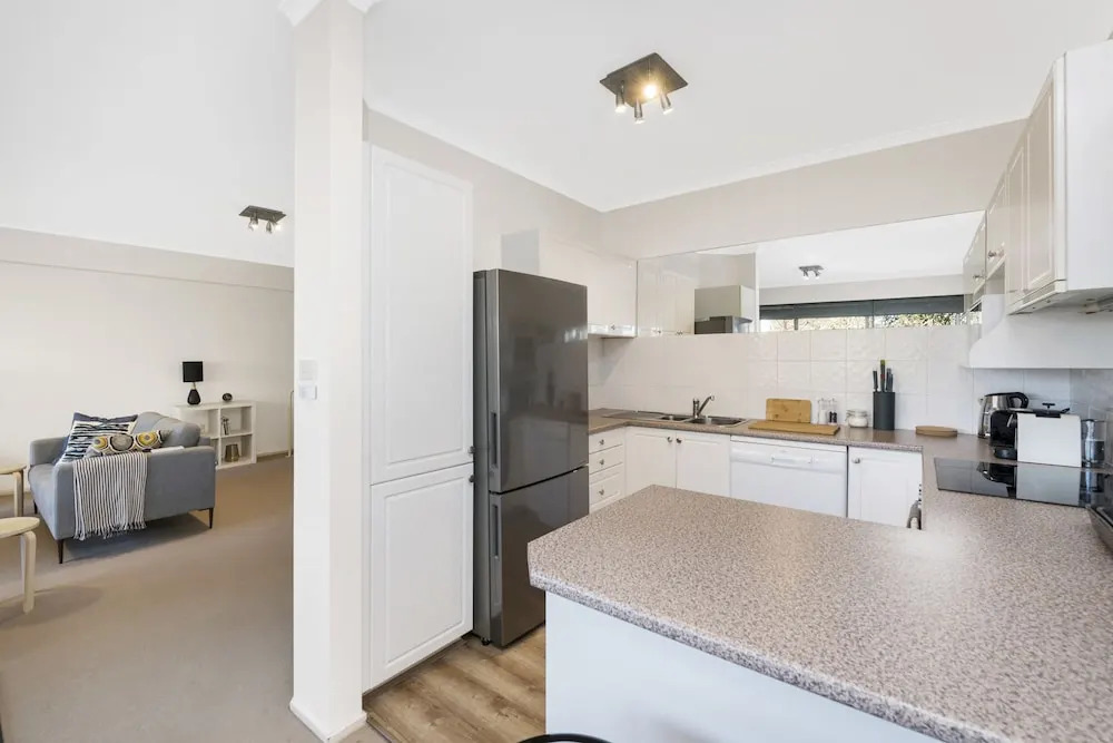 Accommodate Canberra - The Summit