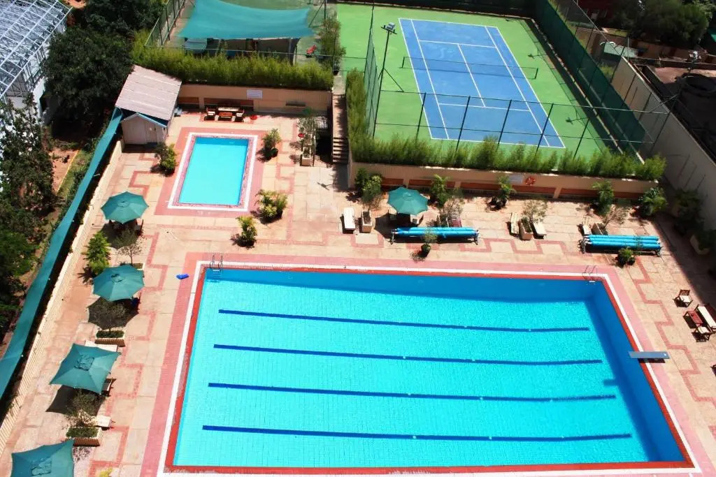 Yaya Towers & Hotel