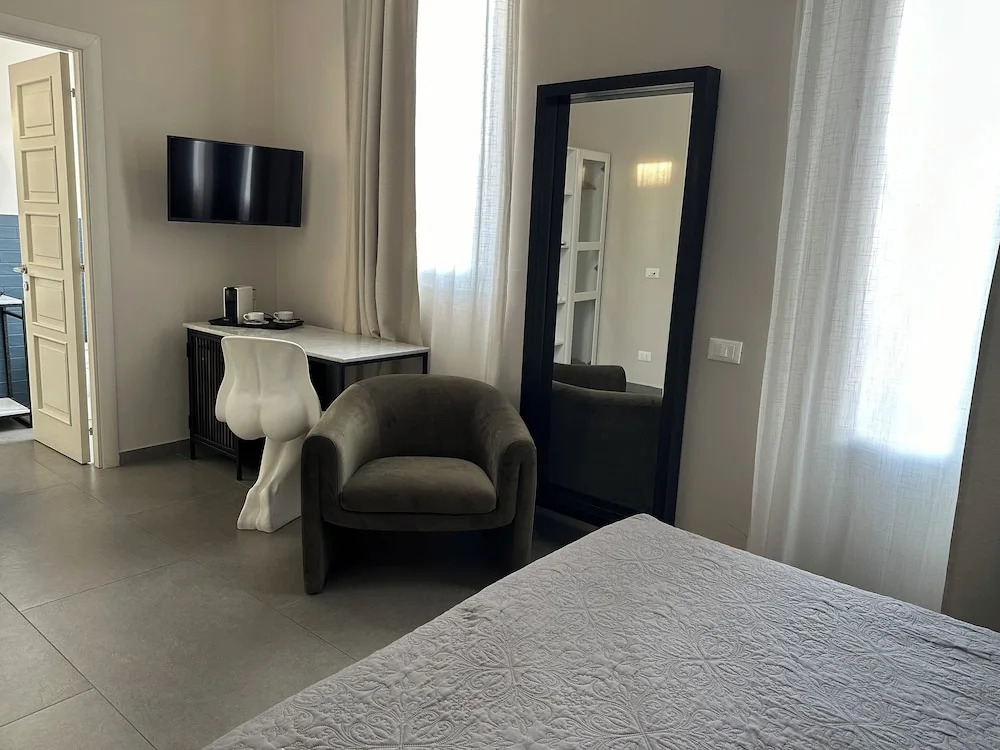 Casta Diva Holiday Rooms