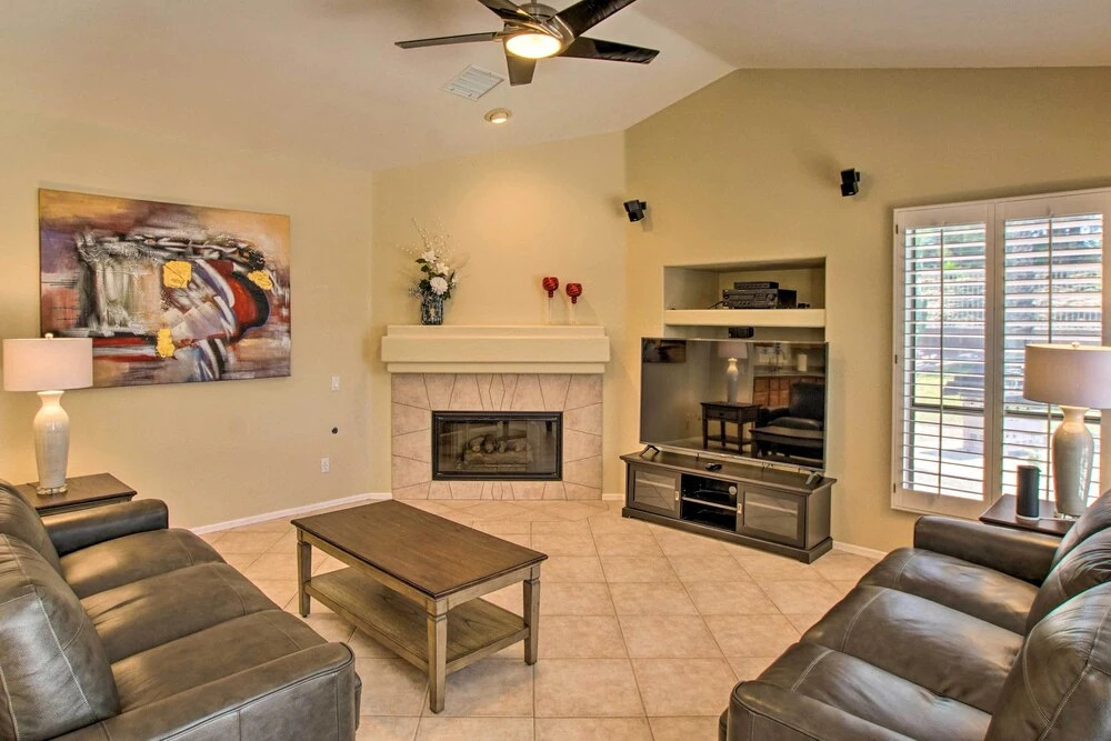 Chandler Retreat w/ Pool, Hot Tub & Grill!