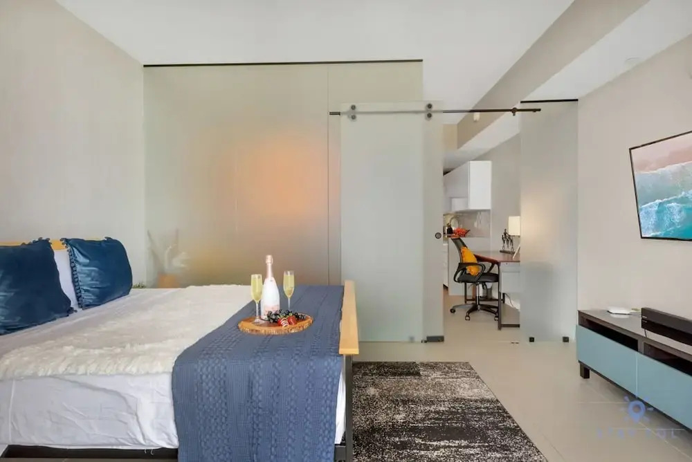 Modern Miami Gem City View Condo Free Parking
