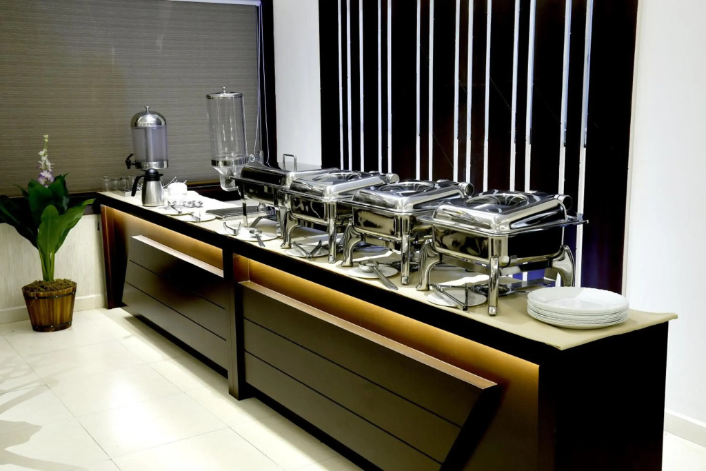 Rydges Inn