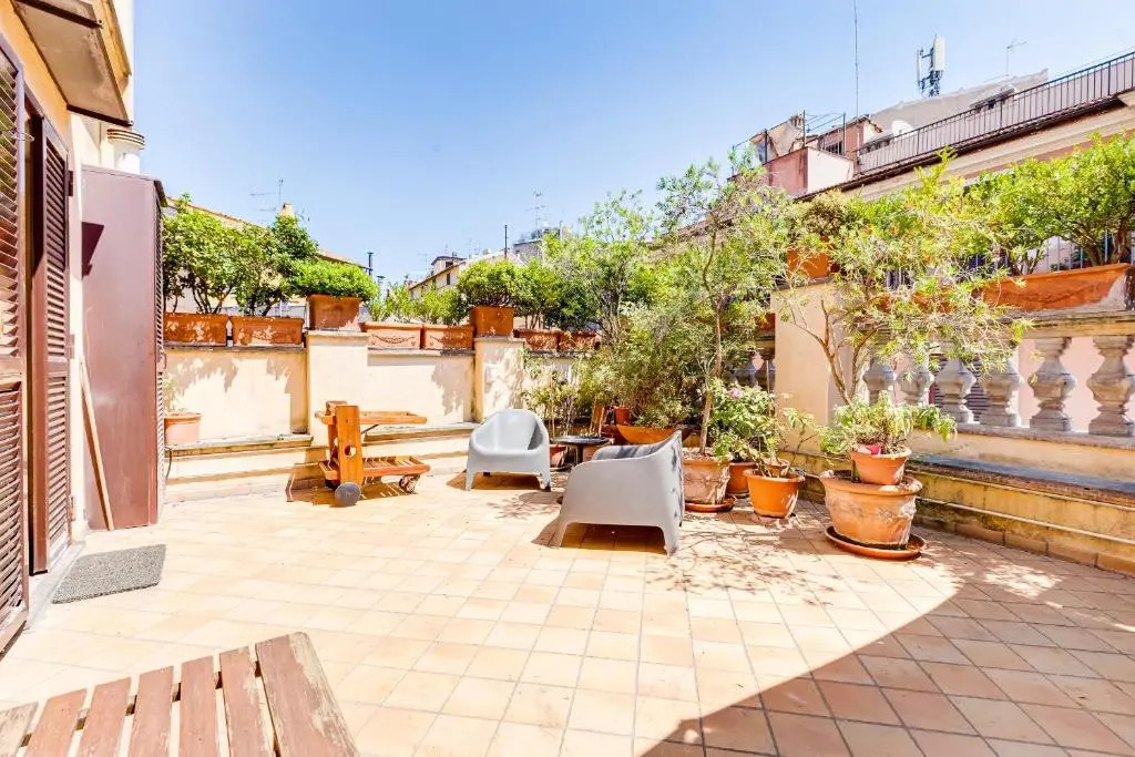 Colosseum Terrace Apartment