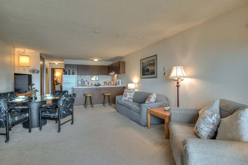 Surftides Plaza Rentals