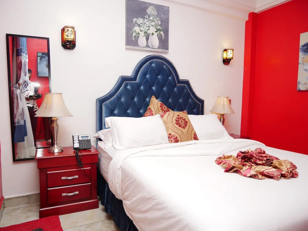 Marriot Metropolitan Hotel