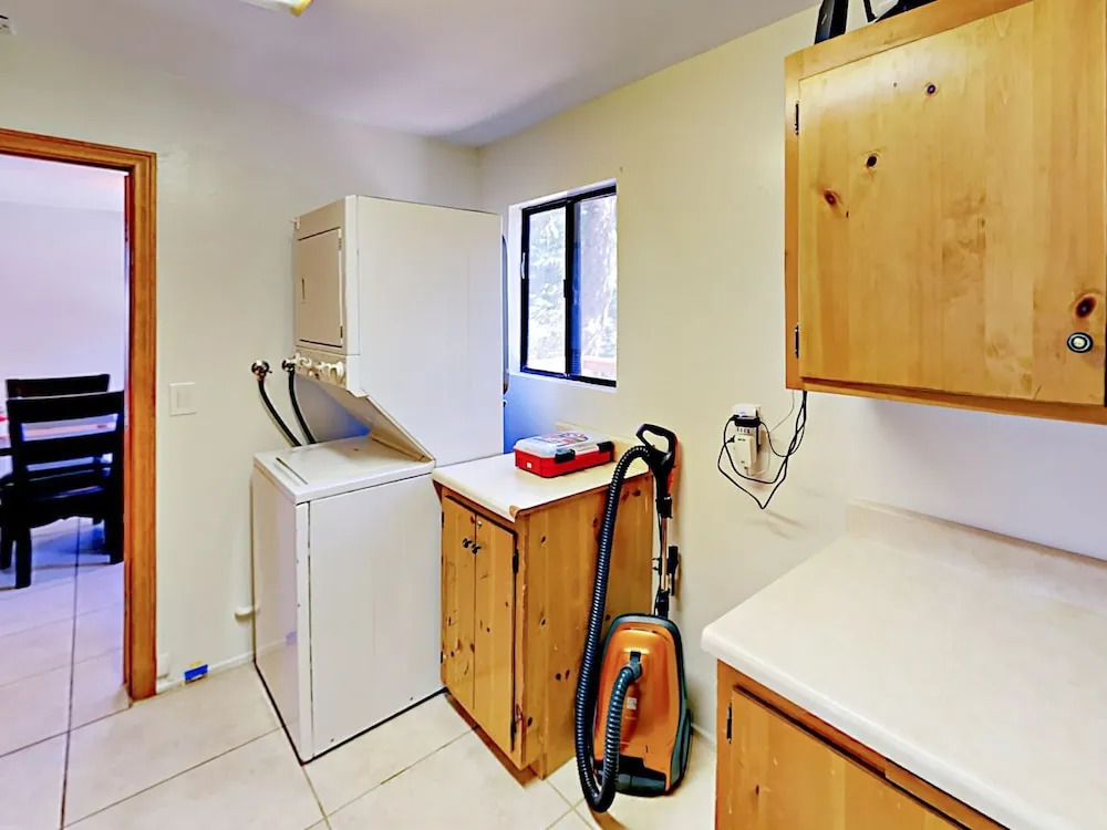 879 Conklin Home 3 Bedrooms 2 Bathrooms Home