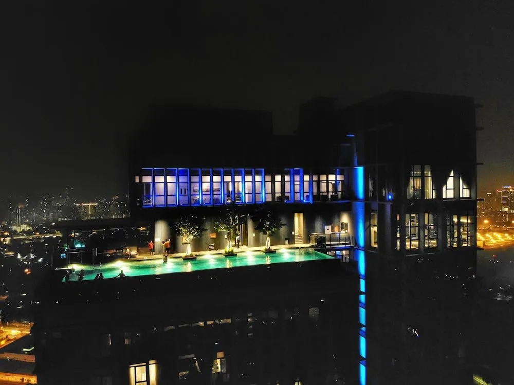 Expressionz Suites, 300mbps Wifi, near KLCC, IJN by Wodages