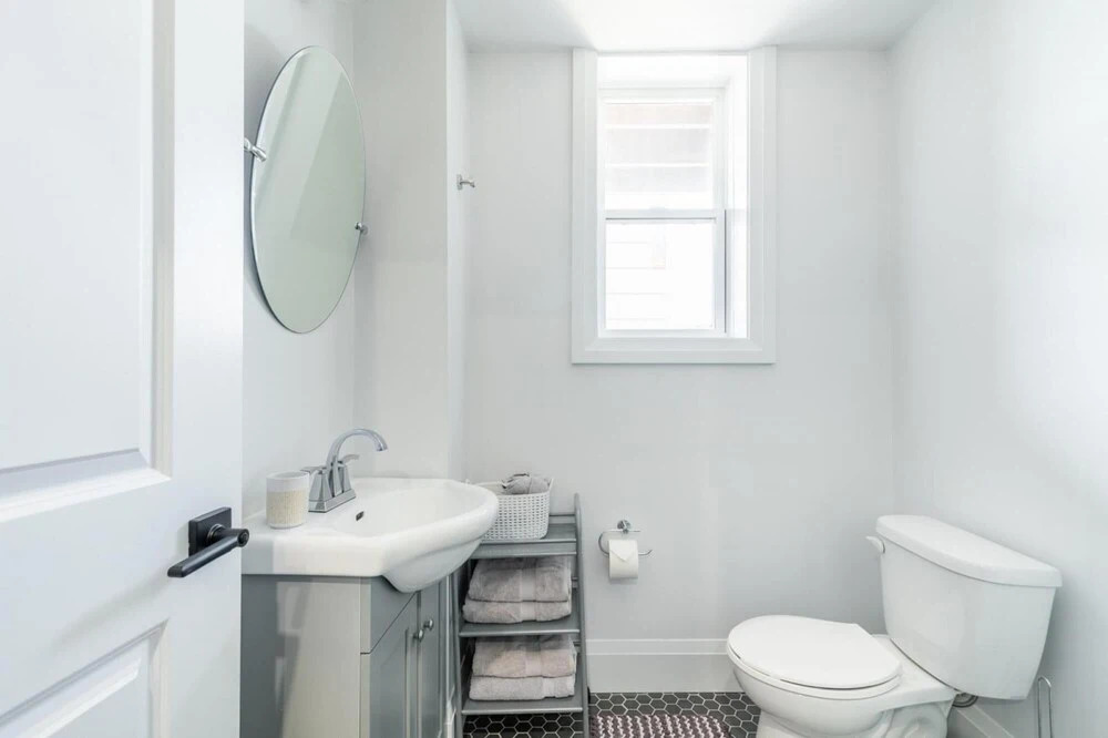 Designed 1BR Apartment 3