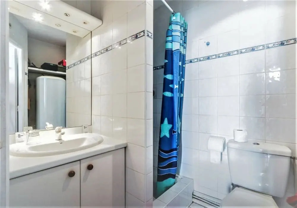 Central Studio with 2 Double Beds