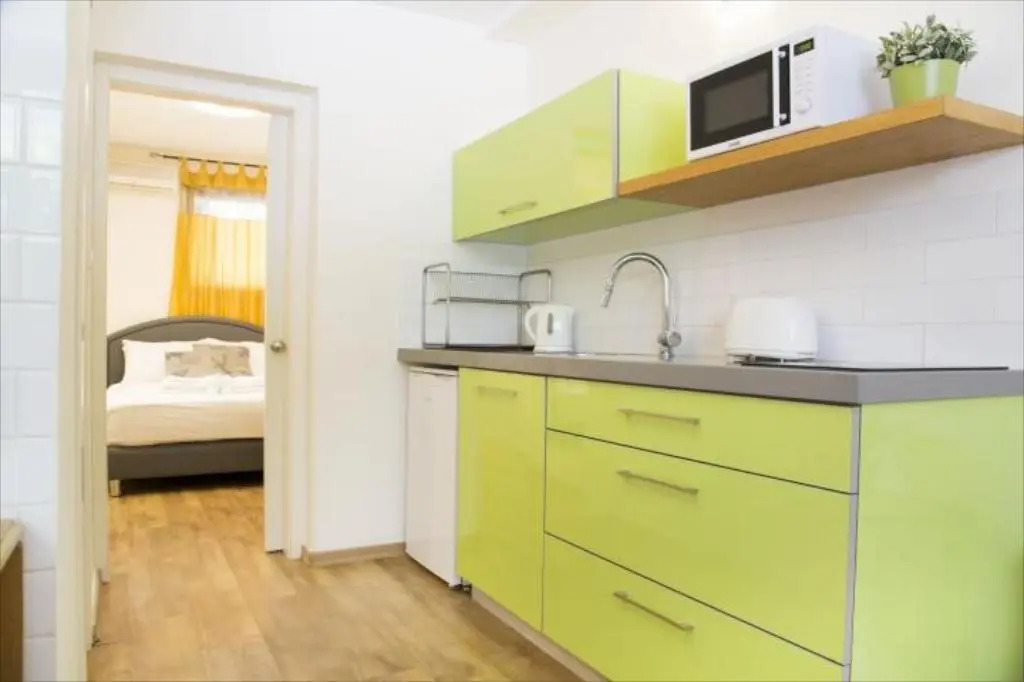 Cozy 1 BR Apt. near the beach