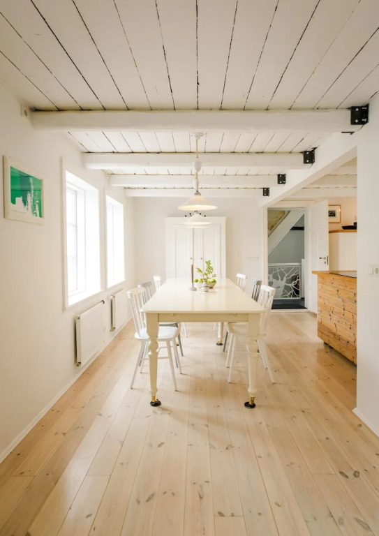 Beautiful bright and embracing villa in old town Akureyri