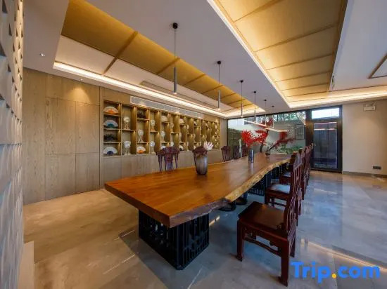 Tinghuyin Homestay (Yangzhou Slender West Lake Scenic Area)