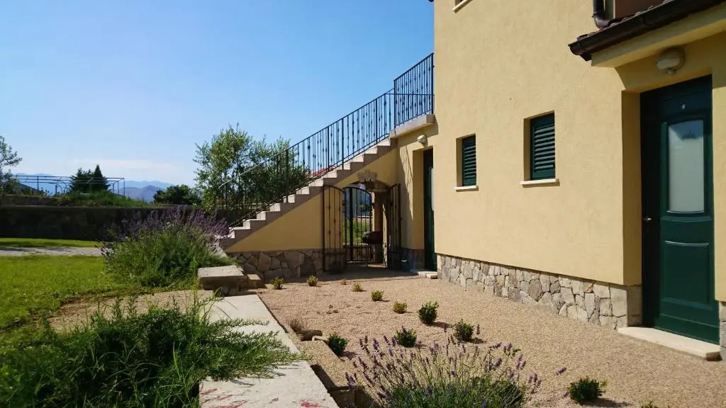 Apartments Garden