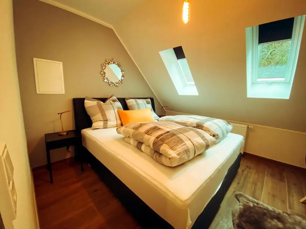 Erasmus 1901 Apartments