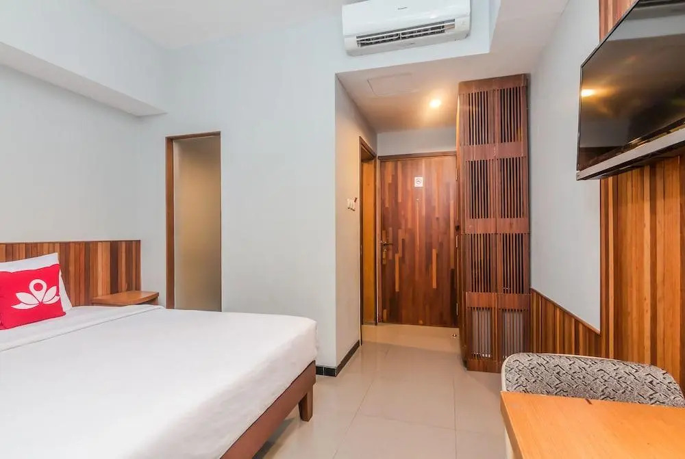 ZEN Rooms Raya Kuta 3