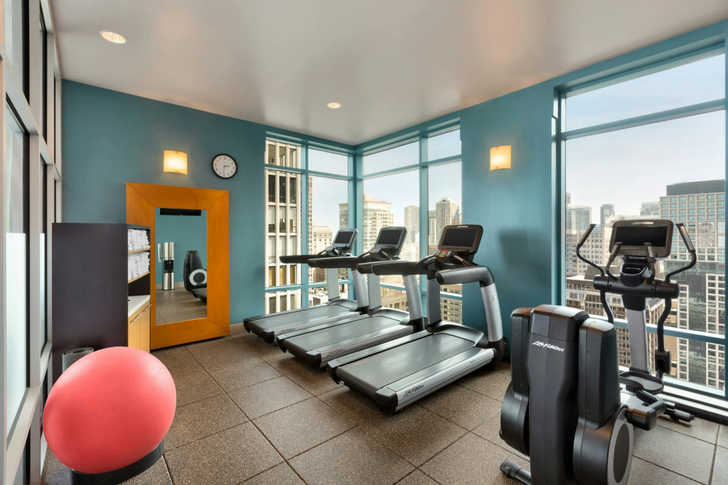Hilton Chicago Magnificent Mile Suites