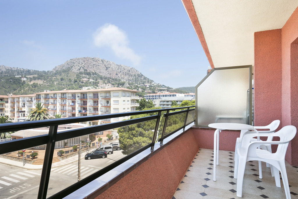 Apartamentos Sallés Beach