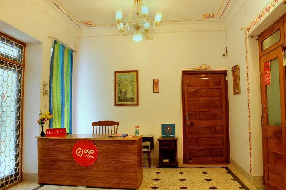Oyo 1587 Ambavgarh Palace