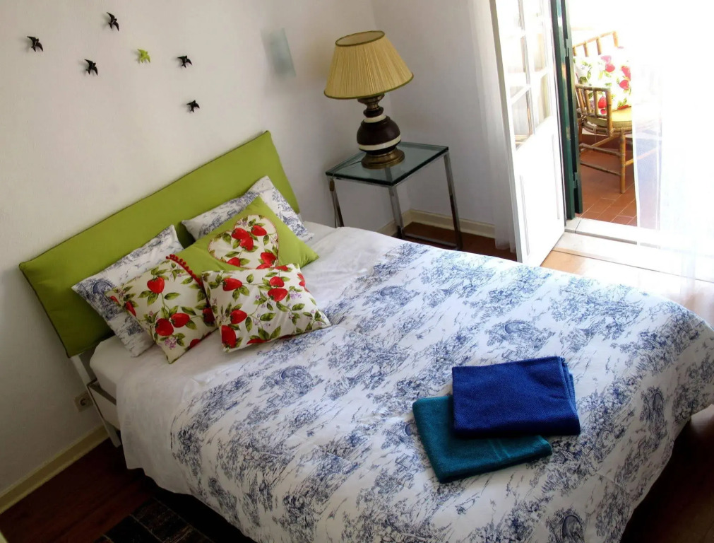 Ljmonade Hostel