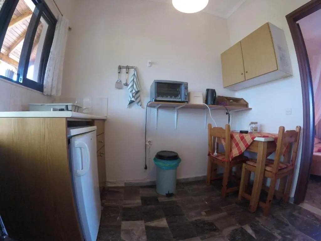 Antzela Apartments