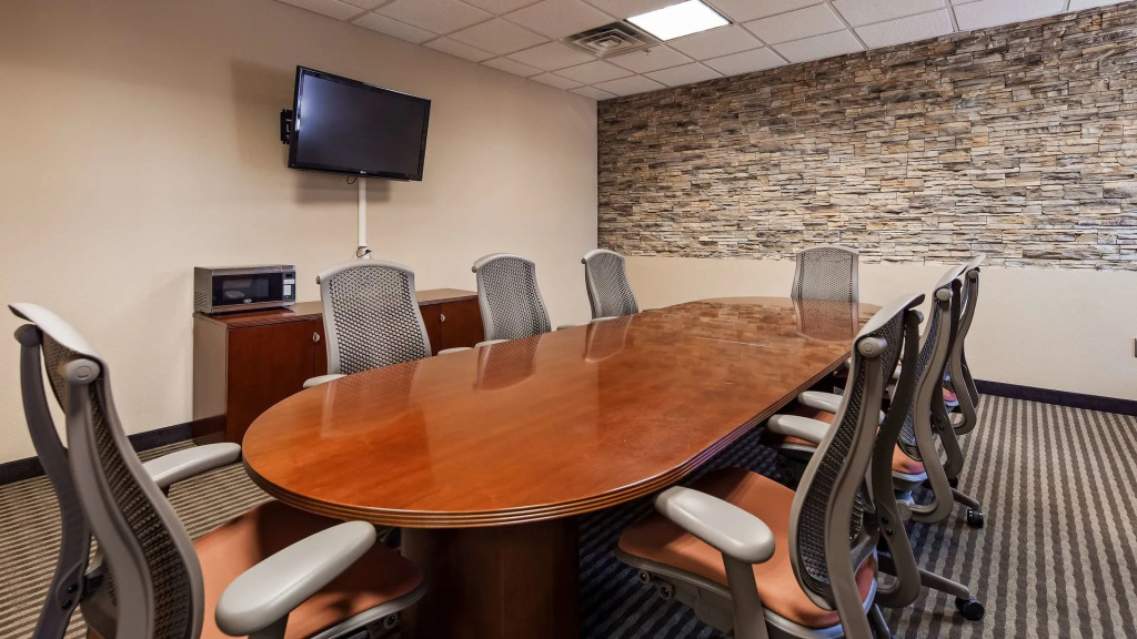 Best Western Plus Raton Hotel