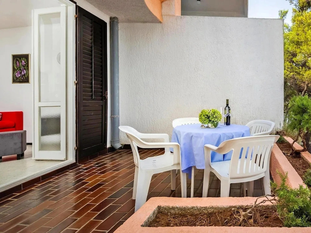 Elegant Resort Stay for 4 in Jelsa