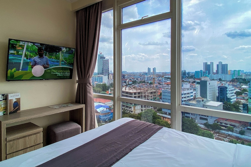 Comfy And Spacious 2Br At Menteng Park Apartment