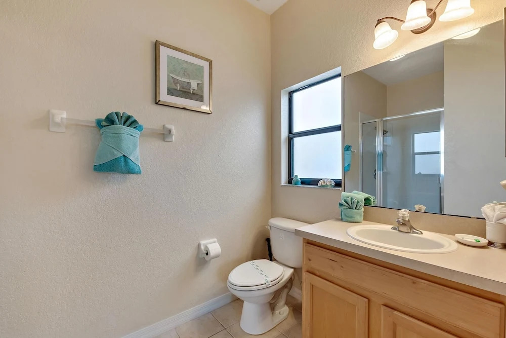 4 Bed, 2 Master Suites. South Facing Pool. Resort