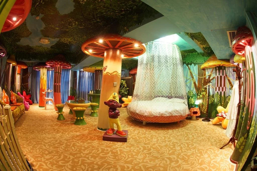 DREAM COLOR Theme Hotel