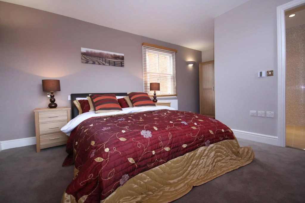 Berkshire Rooms - Wokingham
