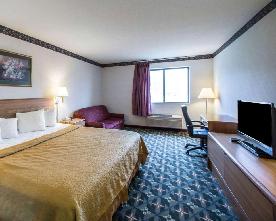 Quality Inn & Suites Caseyville - St Louis