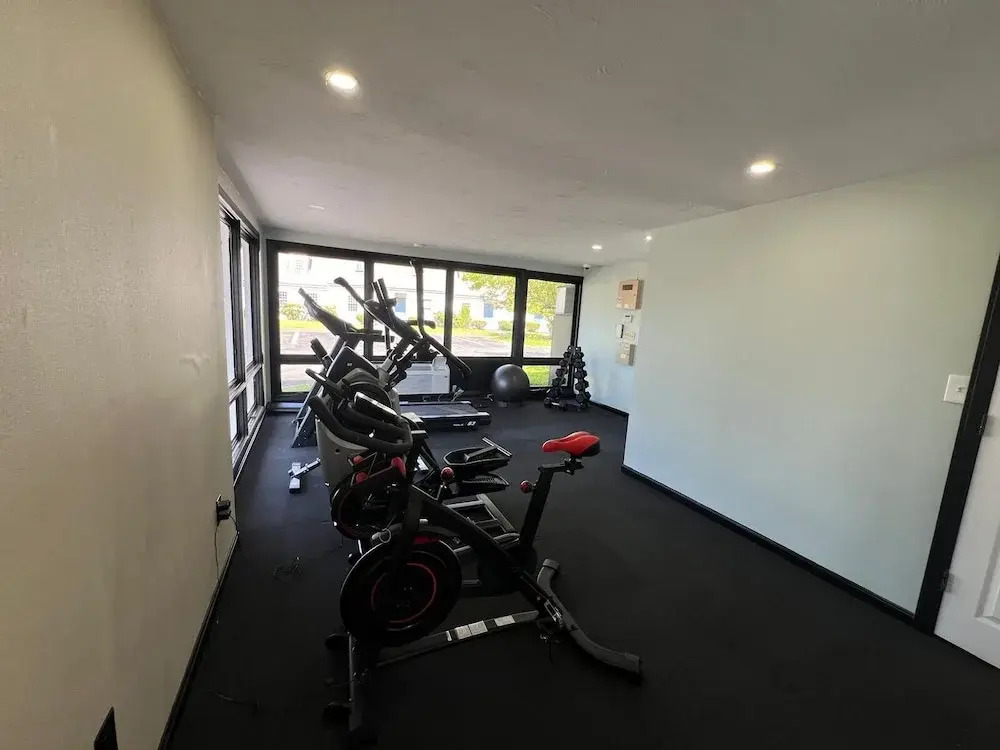 Harborside Suites