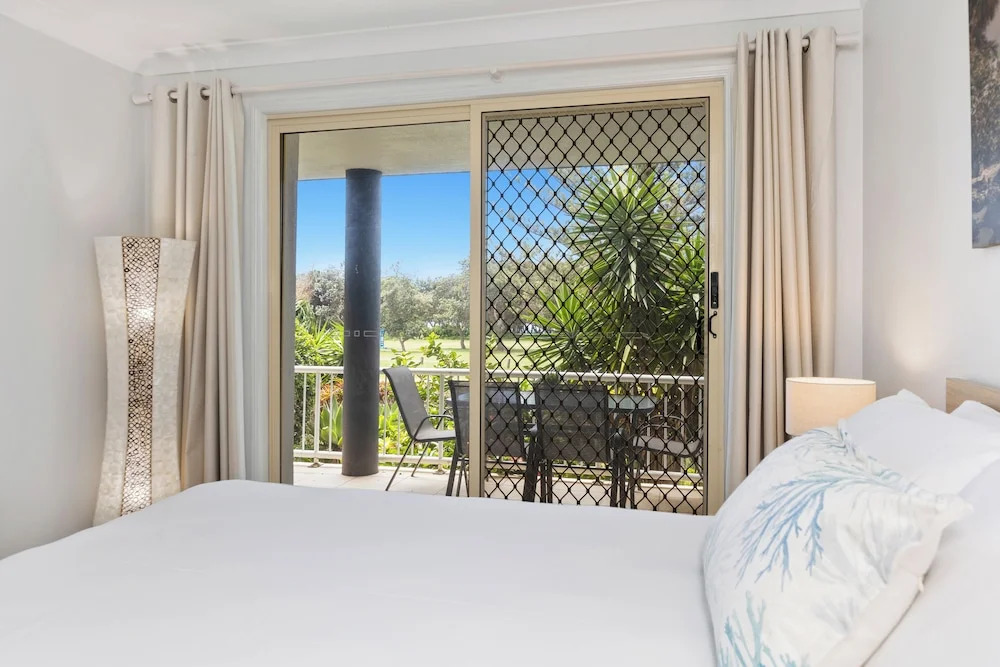 2 Bed Beachfront Apartment in Kingscliff