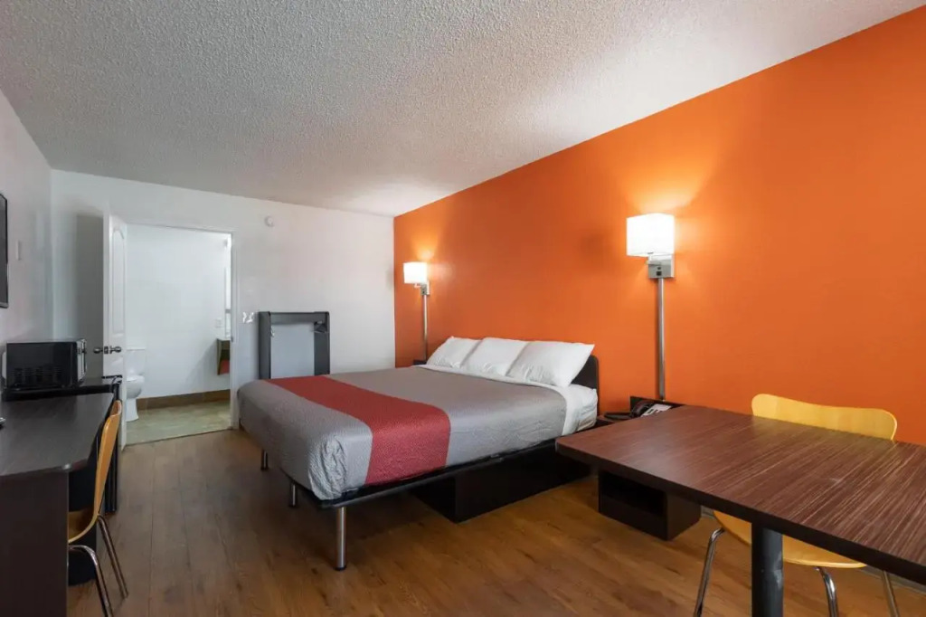 Americas Best Value Inn and Suites Bryan