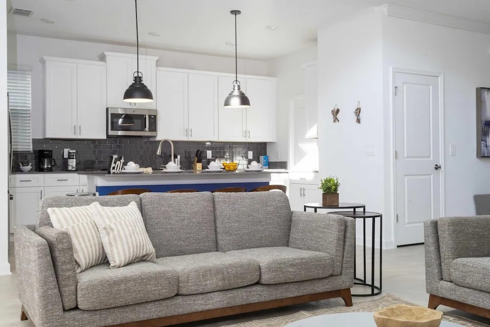 Super Luxury Modern Home Prime Location