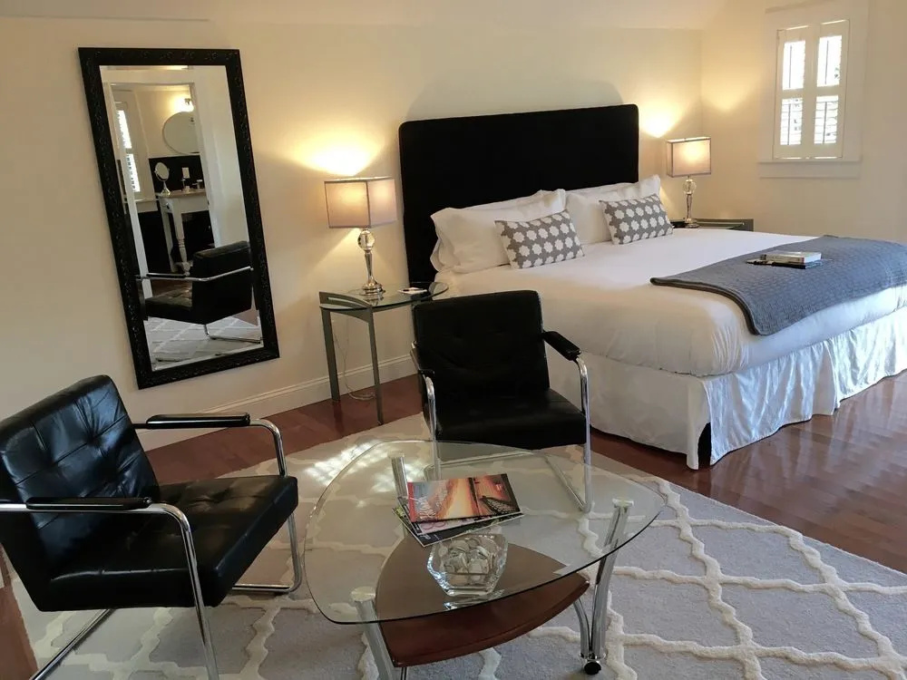 The Platinum Pebble Boutique Inn