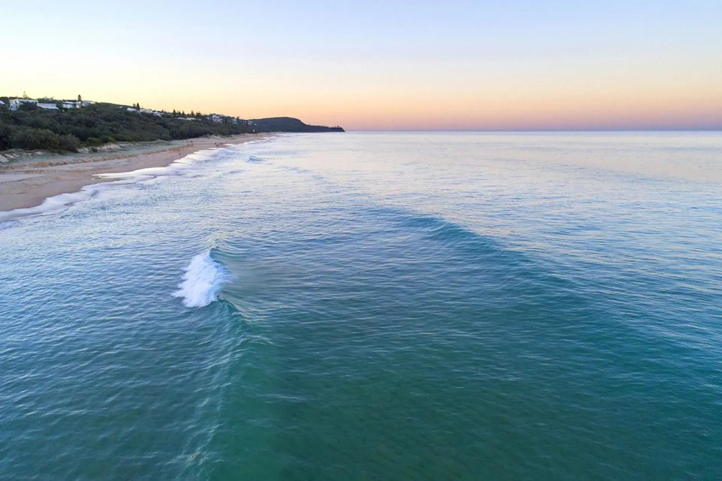 Duke St Convenience at your doorstep Beach living in the heart of the village close to cafes Ocean glimpse