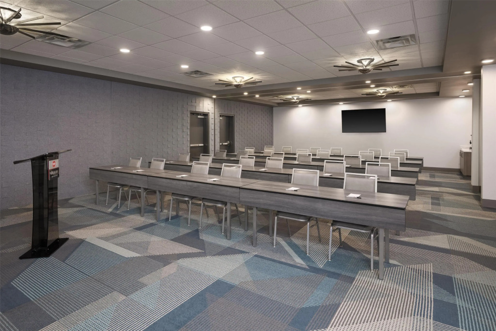 Best Western Premier Hotel at Fishers Landing
