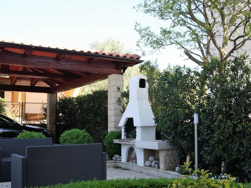 Beautiful Modern Apartment For Max 6 Persons Just 350 Meters From The Beach