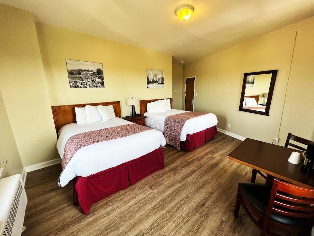 Lenox Hotel and Suites