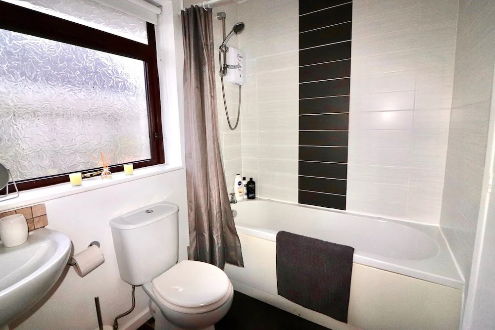 3 bedroom bungalow
