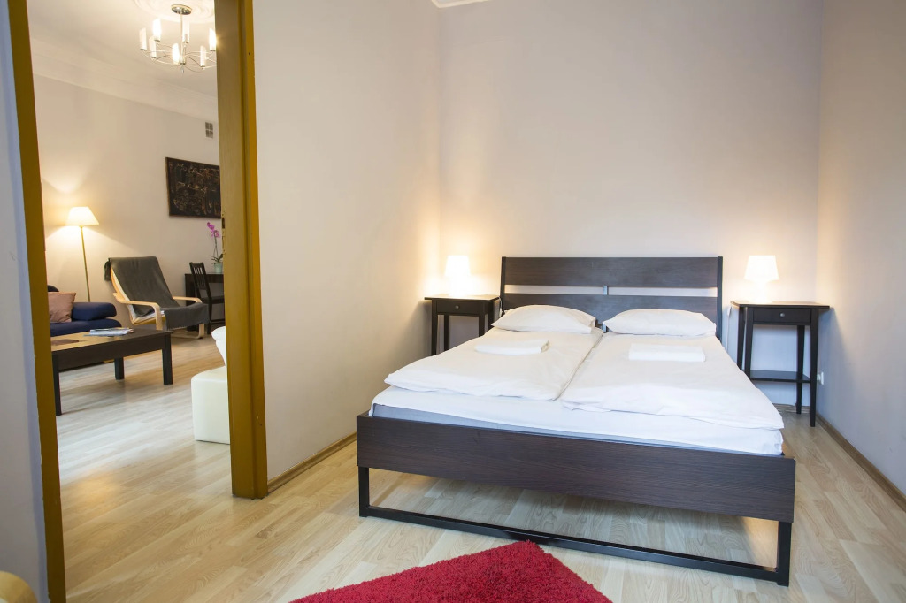 MONDRIAN Luxury Suites & Apartments Market Square I